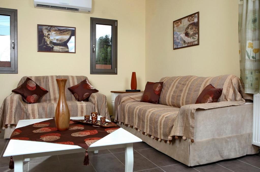 Provenzo&Meliti Villas Lourdata  Esterno foto